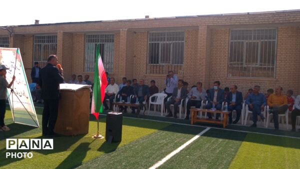 افتتاح زمین چمن مصنوعی در روستای ده‌کهنه‌روگر