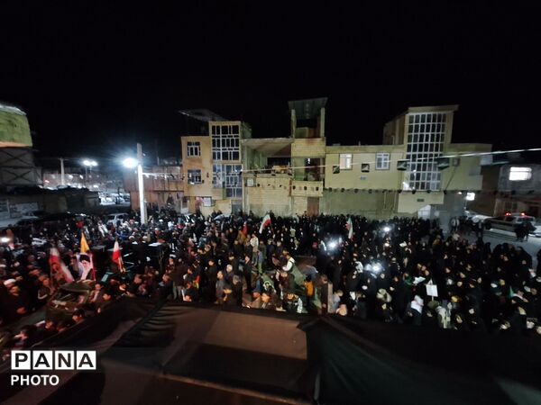 فلاردی‌ها یک صدا برای بیعت با رهبر جدید امت به خیابان‌ها آمدند