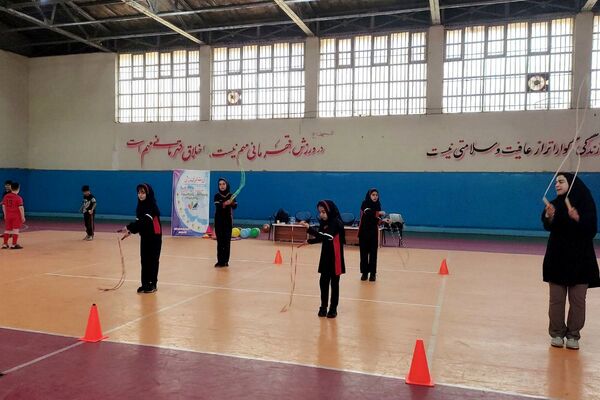 کارگاه مهارت آموزی ورزشی در سالن فرزانگان قرچک