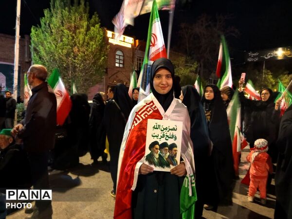 شور و خروش مردم نیشابور در سی و دومین شب شهادت رهبر انقلاب اسلامی 
