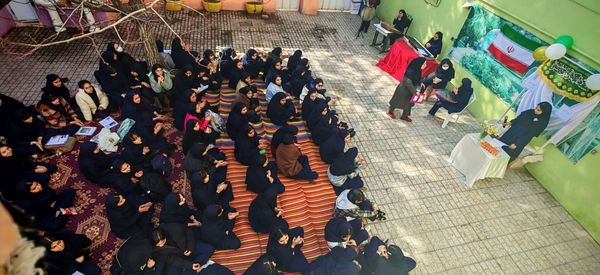 جشن ولادت صاحب الزمان در مدرسه صالحین 
