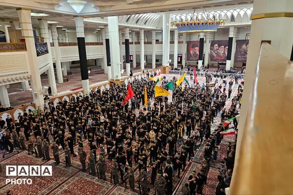نوجوانان عاشورایی در حرم شاهچراغ(ع) - 3