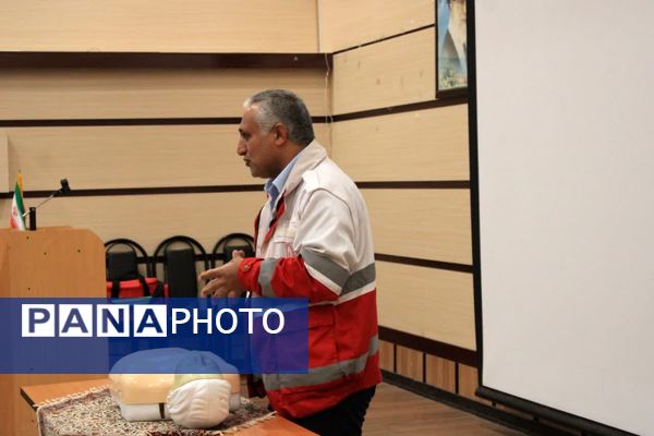 دوره توانمندسازی مربیان پیشتازان گچساران 