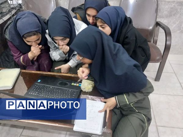 برگزاری لیگ پایا در دبیرستان عفت