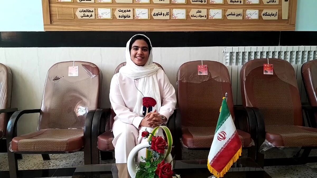 دانش آموز اسفراینی رتبه ۸ منطقه ۳ کنکور انسانی را کسب کرد