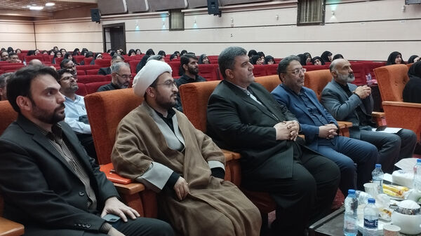 برگزاری جلسه مدیران مدارس منطقه ۱۴ 