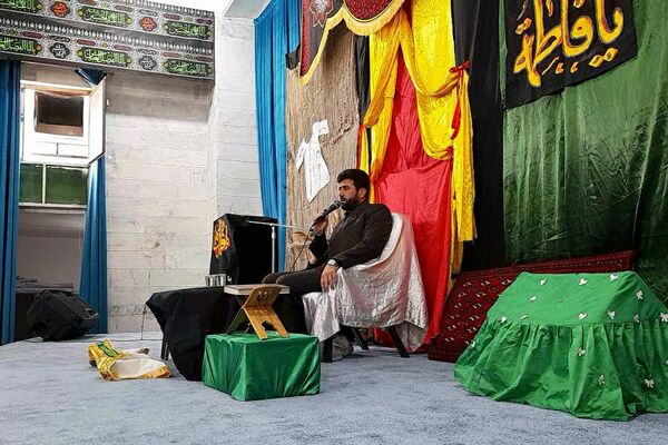 حضور خردسالان شیرخواره در مراسم گرامی داشت شهادت طفل شش ماهه امام حسین (ع)