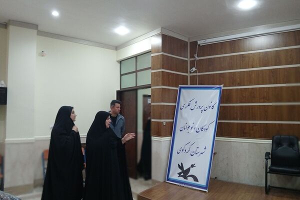 مربیان خط مقدم جبهه فرهنگی هستند