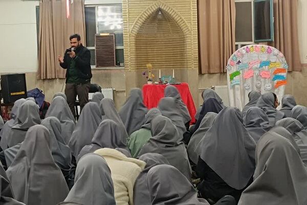 اردوی افطار تا سحر در دبیرستان دخترانه معرفت کهریزک 
