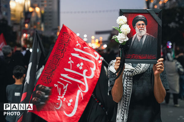 تشییع پیکر رهبر شهید انقلاب در مشهد مقدس-۳