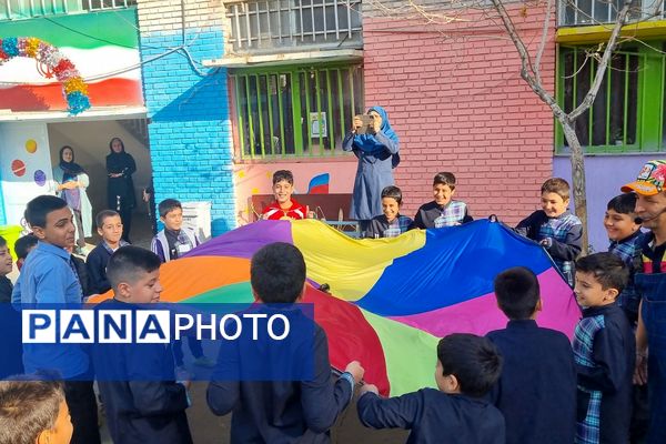 برگزاری جشن روز دانش‌آموز در مدارس ناحیه دو شهرری 