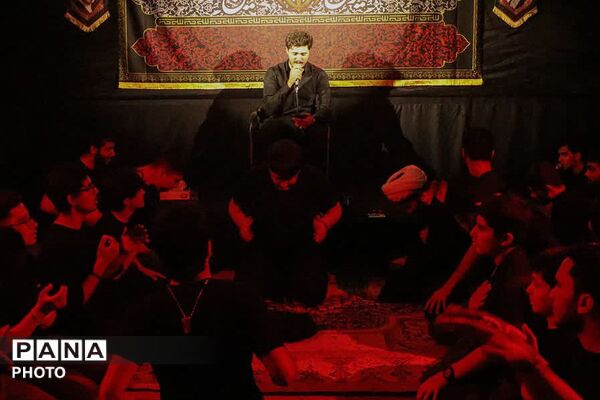 آیین عزاداری دهه سوم ماه محرم در هیئت صالحان بهشتی شهریار 