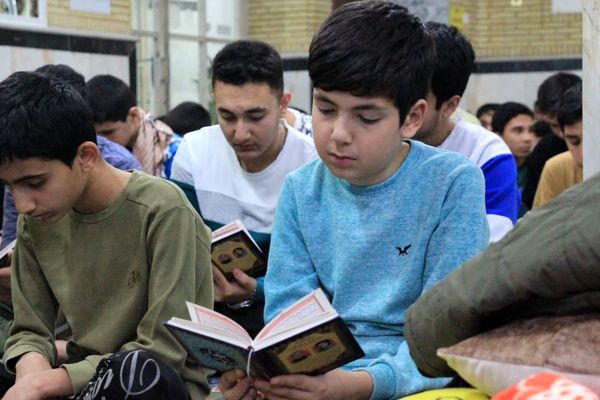 مراسم اعتکاف در مسجد سیدالشهداء رباط‌کریم