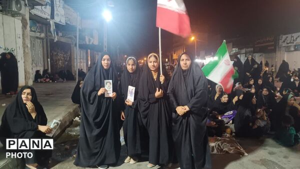 حضوردانش آموزان دراجتماع مردمی رودبارجنوب