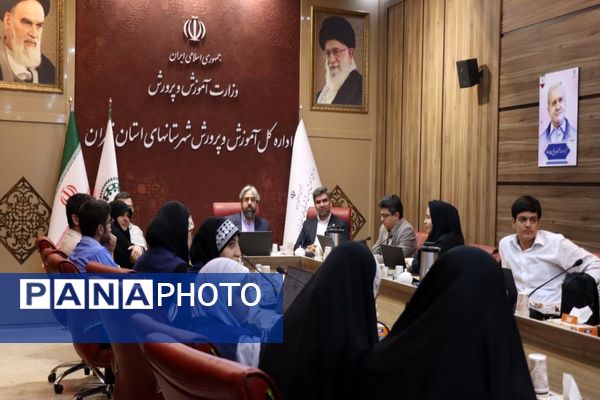 نشست صمیمی فعالین رسانه ای دانش‌آموزان با مدیرعامل خبرگزاری پانا