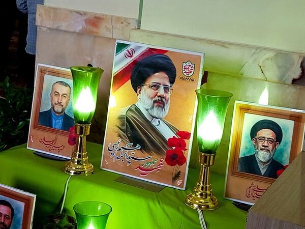 یک سال از نبود شهید جمهور میگذرد