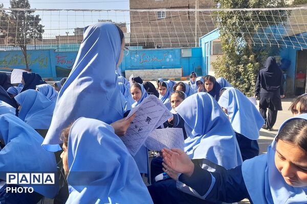 طرح «هر دانش‌آموز، یک مهارت» در دبیرستان عفاف 