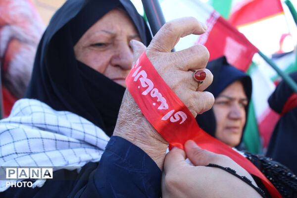 حضور گسترده دانش‌آموزان و مردم در رزمایش جان‌فدا در شهرستان بام و صفی‌ آباد