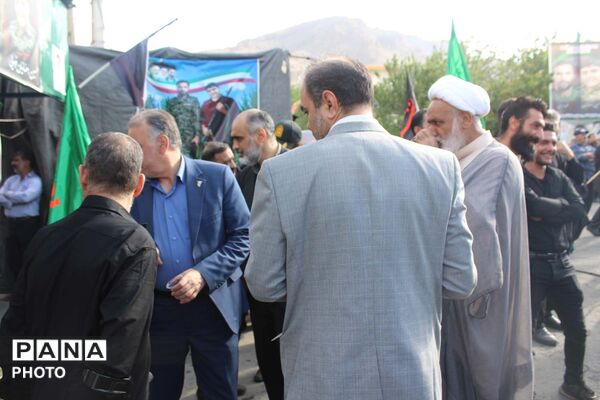 خاکسپاری دو شهید جنگ سوم در گلزار شهدای روستای فردو
