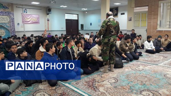 برگزاری جلسه درس آمادگی دفاعی نهم در مدرسه ابوریحان بیرونی شیفت صبح نیشابور