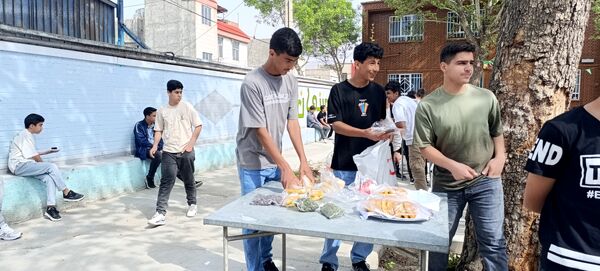 برپایی بازارچه کار و فناوری در دبیرستان شهید بهشتی آشخانه