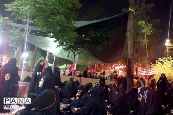 گردهمایی شبانه در محله ۱۳ آبان شهرری 