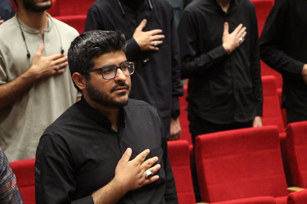 چهارمین سالگرد شهادت استاد طلبه مجاهد محمدحسین فرج نژاد و خانواده ایشان در یزد