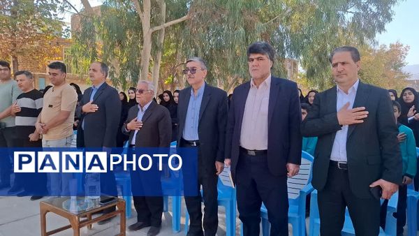 برگزاری جشن علمی شیمی در دبیرستان حضرت زینب(س) بهاباد