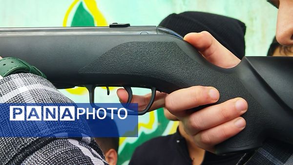 روز اول از مسابقات تیراندازی شهید سبحانی فر و شهید علی آبادی در دبیرستان شاهد ابوذر غفاری 