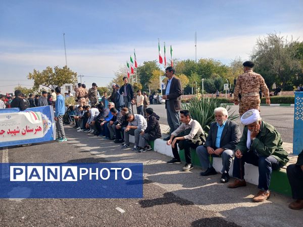 راهپیمایی روز 13 آبان در کوچه‌های شهر رضویه