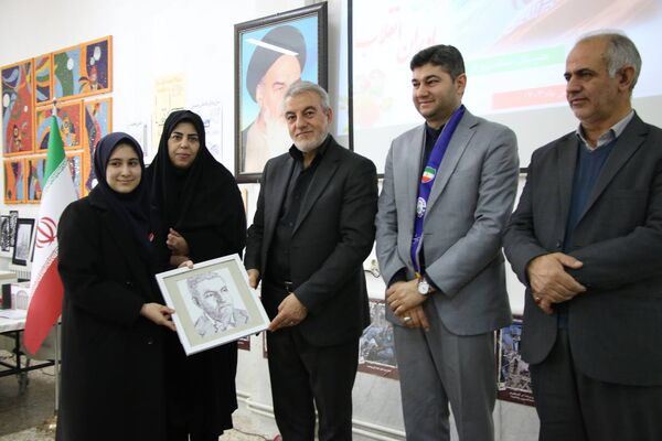 همایش «یاوران انقلاب» پیشتازان هنرستان شهریار تبریز