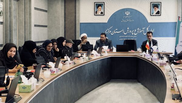 برگزاری اولین دوره‌ی توانمندسازی ‌مدرسان آموزش‌خانواده استان مرکزی با موضوع مهارت‌های دعوت فرزندان به نماز