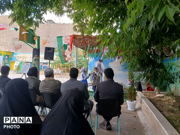 مراسم نهال امید یادواره شهید جاوید الاثر ماکان نصیری درمدرسه میثاق ناحیه ۳