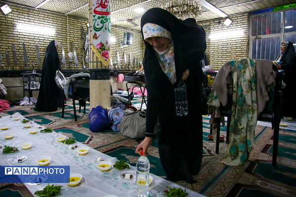 اعتکاف دانش‌آموزی در مسجد قائمیه