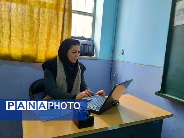 جشنواره همیار معلم در دبیرستان دخترانه شهید همت ملارد