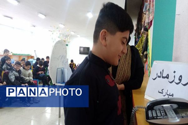 ویژه برنامه روز مادر در مرکز یک کانون پرورش فکری کودکان و نوجوانان شهرستان مرزی پارس آباد