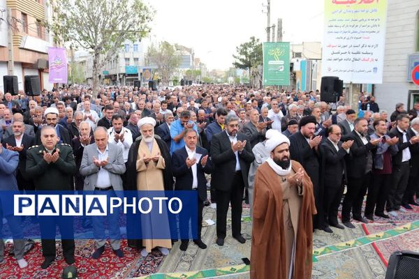 نماز عید فطر در مصلی شهرستان قدس