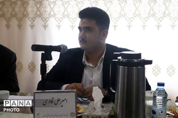 نخستین جلسه هماهنگی نمایندگان دوره دوازدهم و سیزدهم مجلس دانش‌آموزی و اعضای شورای دانش‌آموزی استان آذربایجان شرقی 