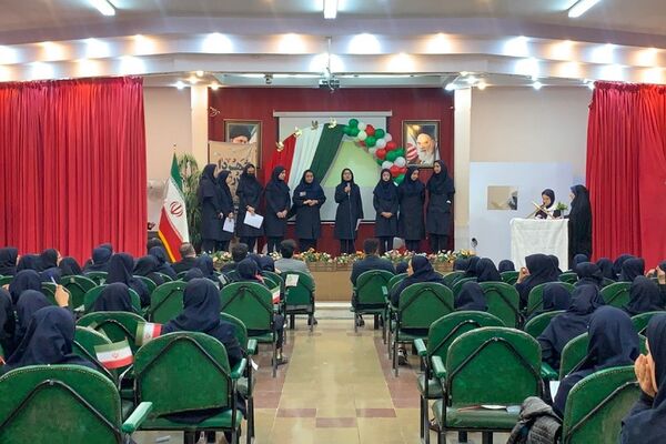 انتخابات شهردار مدرسه در دبیرستان راضیه شکرایی ناحیه دو شهرری 