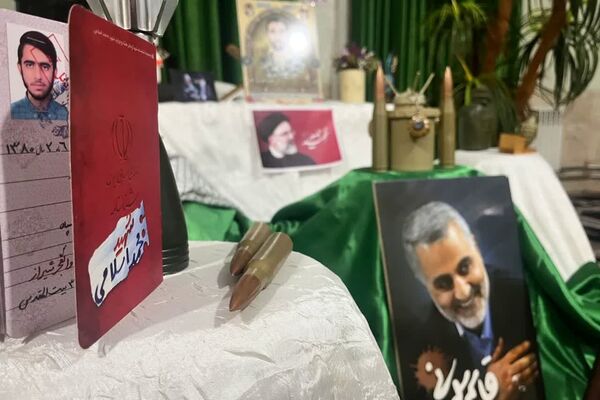 برگزاری مراسم یادواره شهدا در آموزشگاه شاهد 16