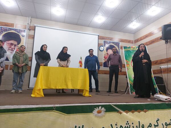 تشکیل جلسه انجمن اولیا و مربیان مدرسه حضرت معصومه(س) شاهد