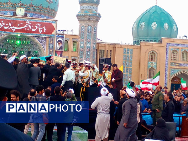 مراسم تشییع و خاکسپاری دو شهید گمنام دوران دفاع مقدس در قم