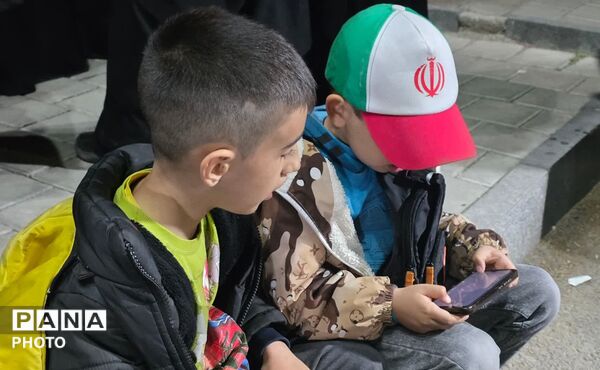 ایران حسین تا ابد پیروز است