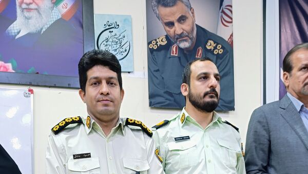 نشست هم‌اندیشی نسل نو با فرماندار شهرستان عنبرآباد