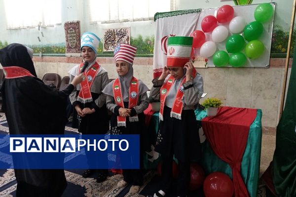 جشن پیروری انقلاب اسلامی در دبستان شهید آقچه‌لو رباط‌کریم