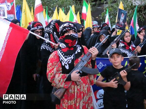 ۳۱۳ هزار جان‌فدا؛ روایت حماسه‌ای که در قاب‌ها ماندگار شد