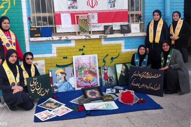 بازارچه به مناسبت دهه فجر در دبیرستان دخترانه انقلاب اسلامی 