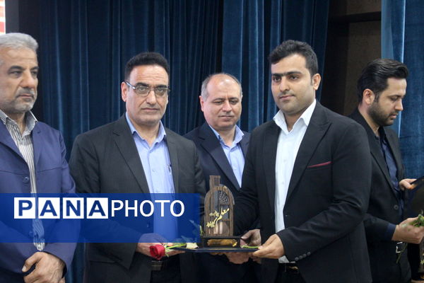 تجلیل از معلمان نمونه استان بوشهر 