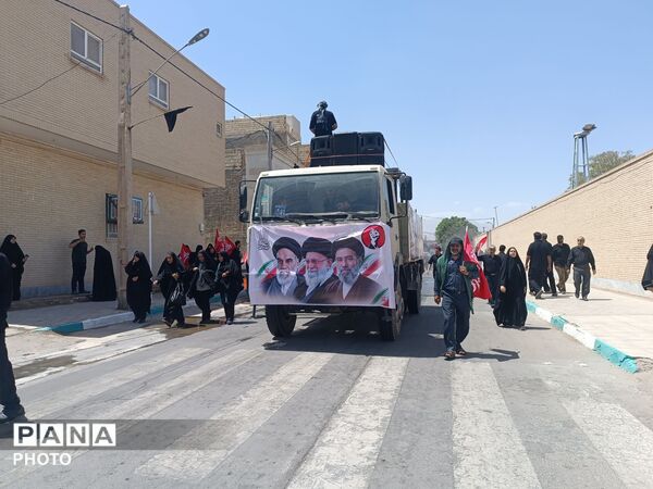 برپایی موکب‌ «جاماندگان عشاق الحسین» سازمان دانش‌آموزی یزد در نجف‌آباد