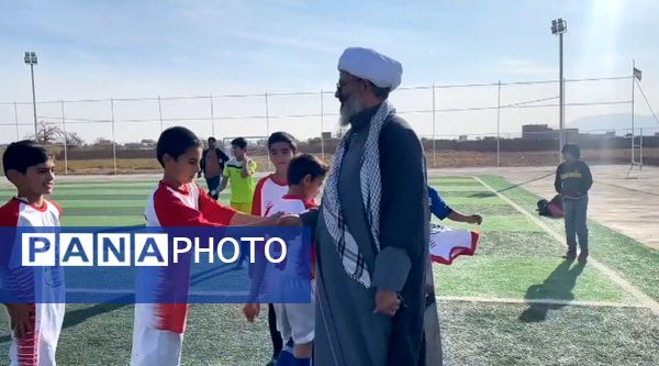 افتتاحیه مسابقات مینی فوتبال جام مسجد و محلات کاشمر